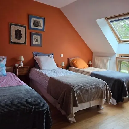 בית נופש Le Relais De La Croix Blanche Saint-Germain-d'Arce